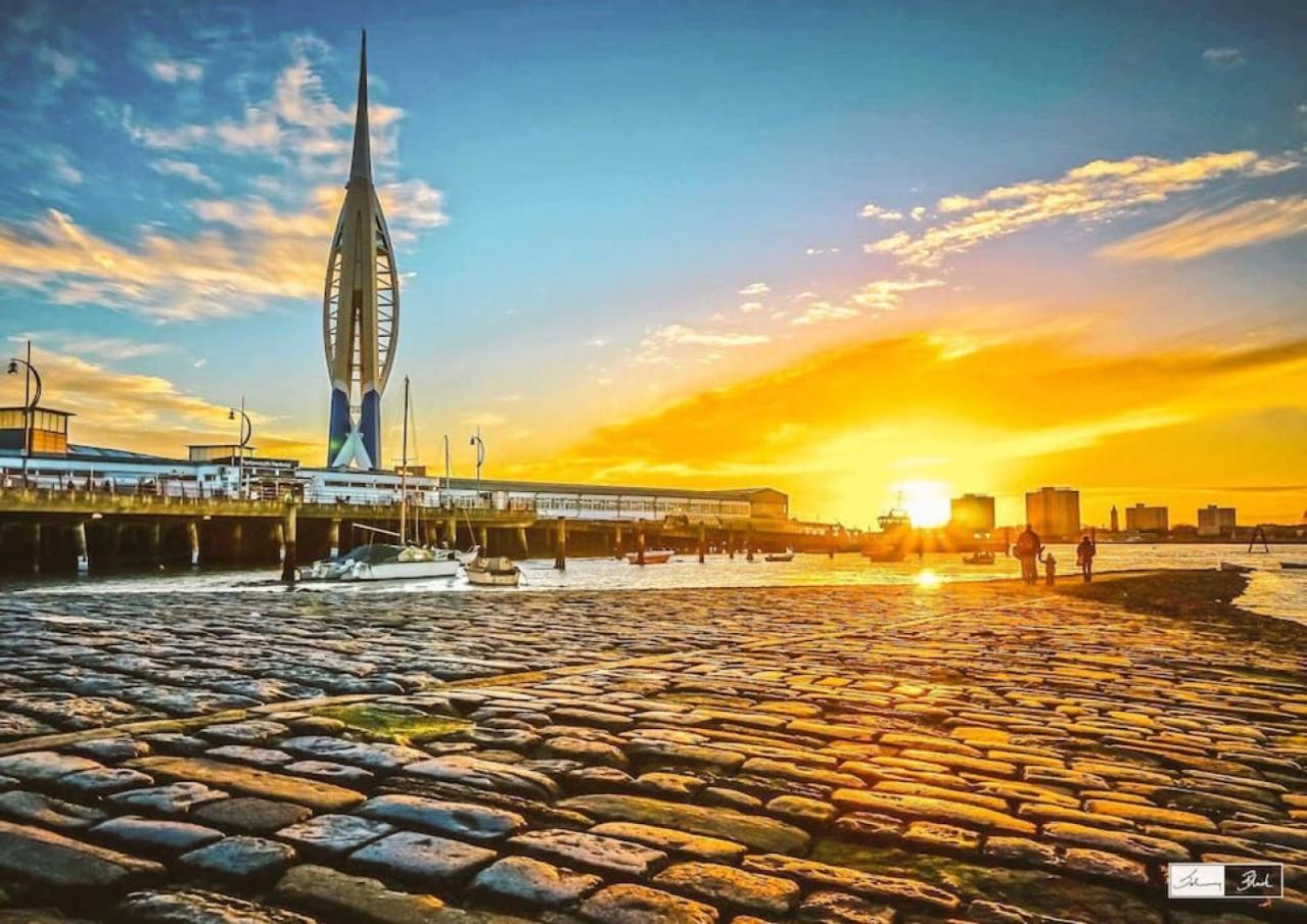 Air Maison - Stunning Beach Front Apartment Portsmouth Dış mekan fotoğraf